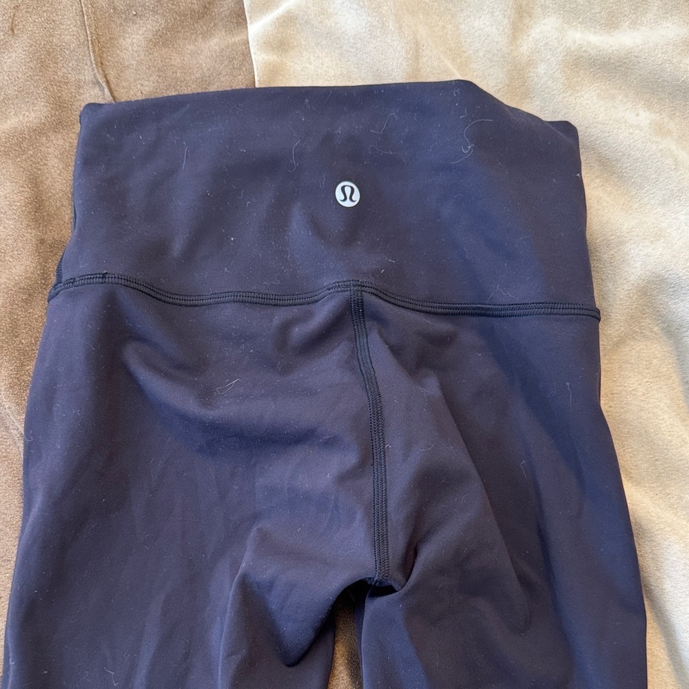 Lululemon wundertrain leggings. Size 4 I believe